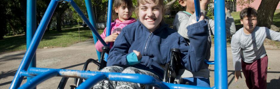 Hamaca accesible para personas en silla de ruedas